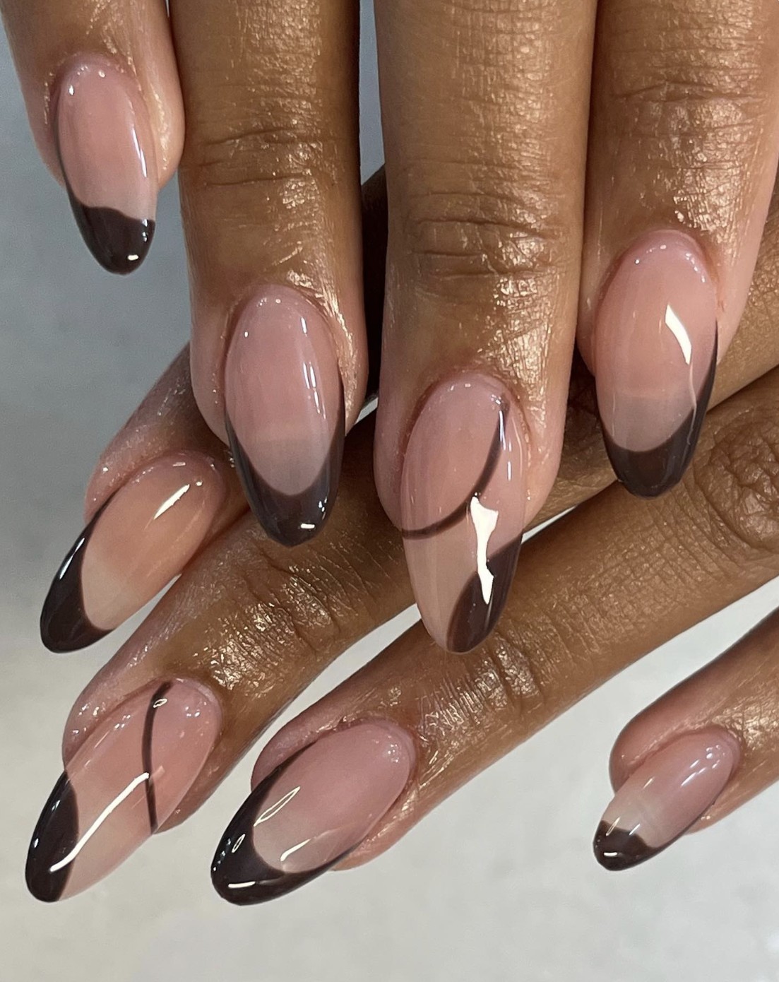 Virtuous by Valentina signature cocoa ombre detail